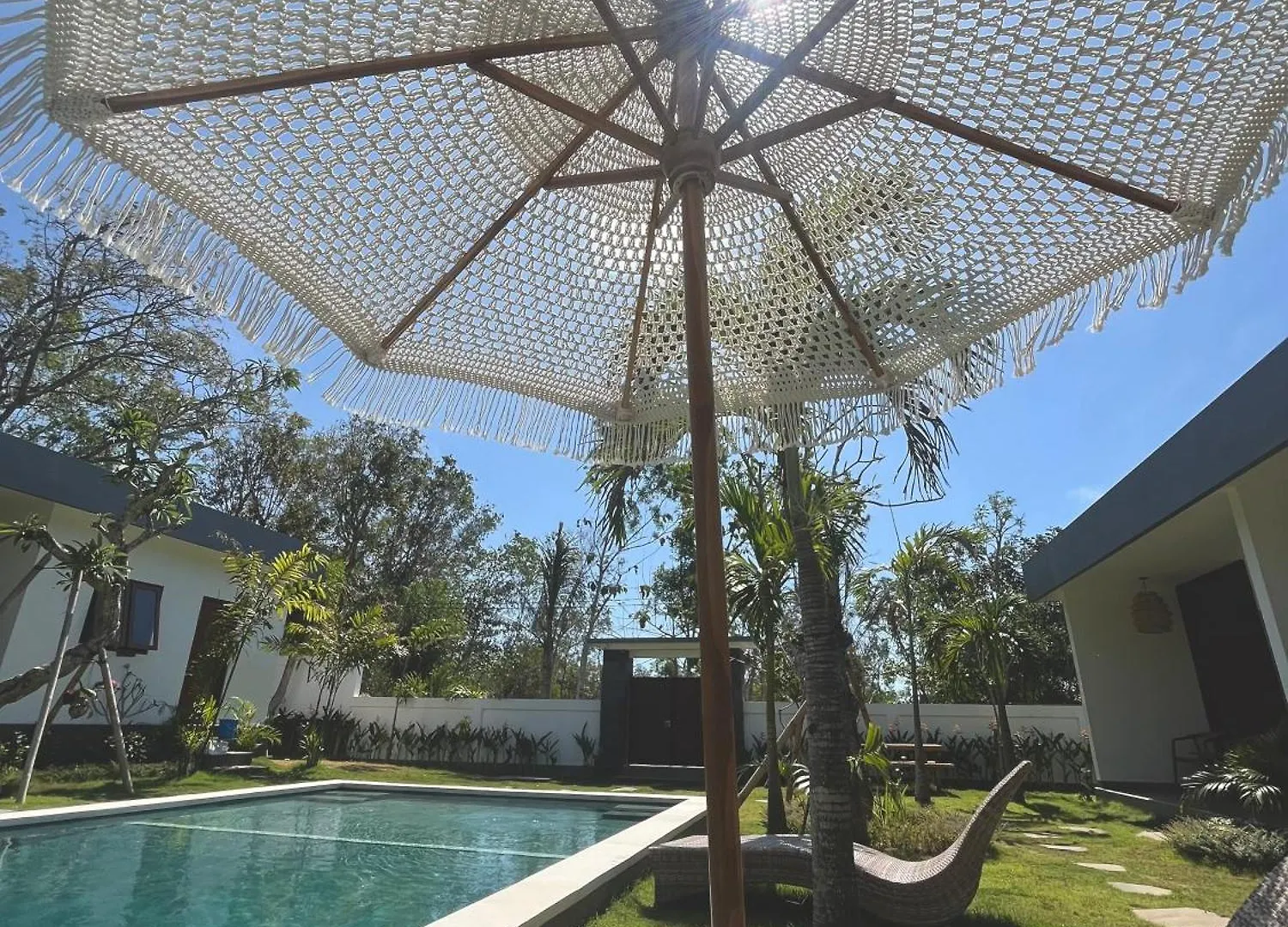 *** Hotel Tropical Almond Villa Uluwatu  Indonesia