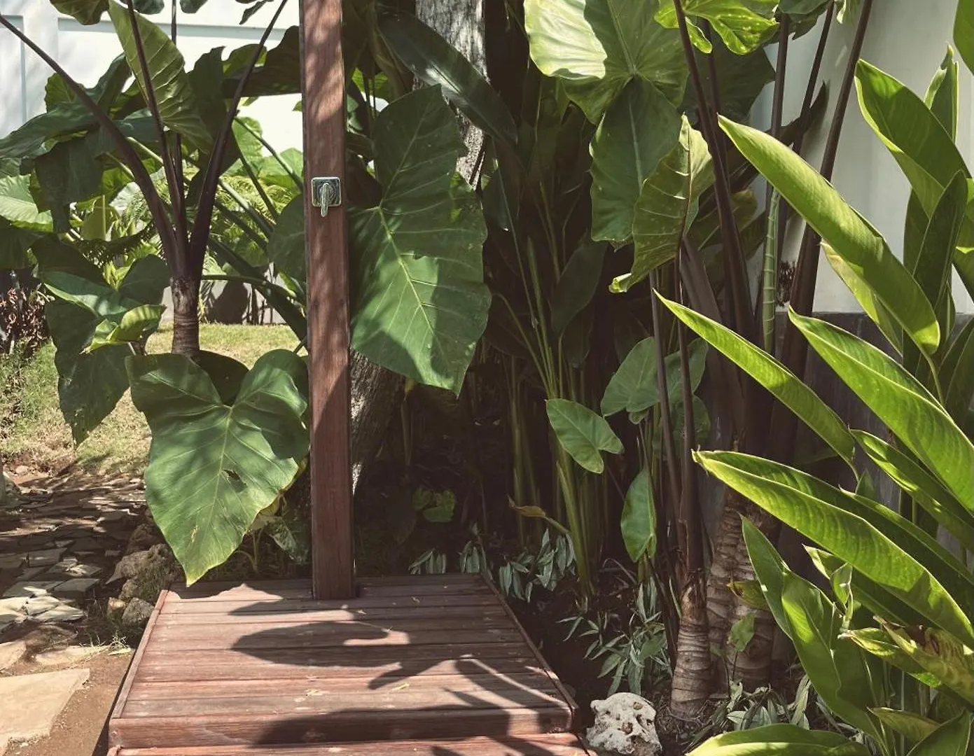Tropical Almond Villa Uluwatu  Hotel